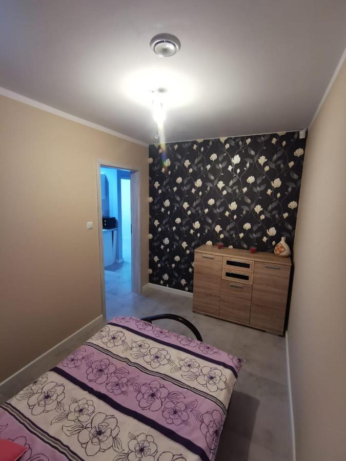 Na Jedwabnej Apartment Lubawka Bagian luar foto